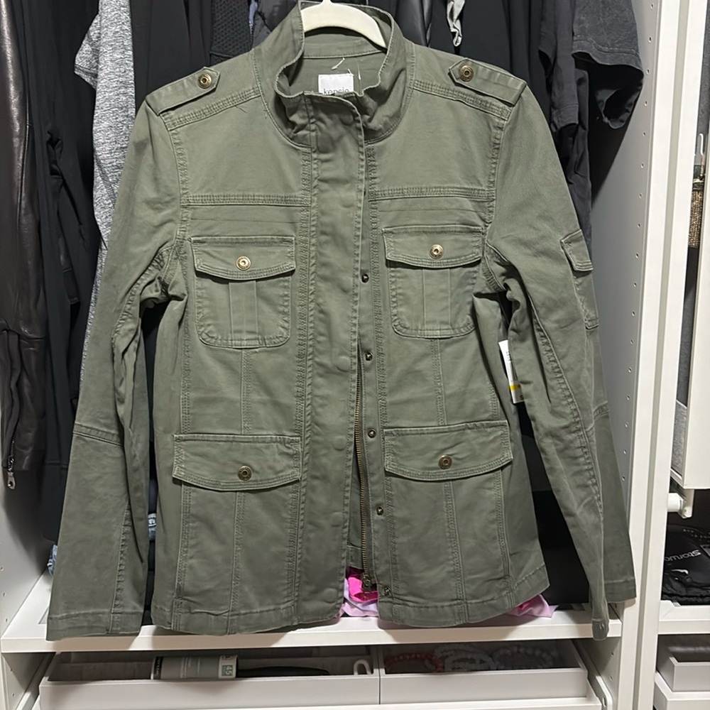 Jacket NWT size medium